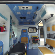 ambulanza_dakota_interno01